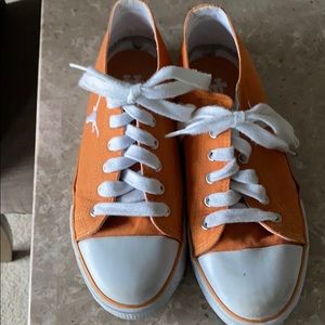 Longhorn tennis shoes